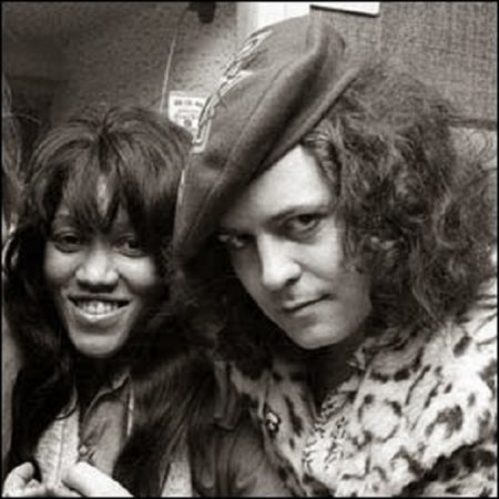 GLORIA JONES