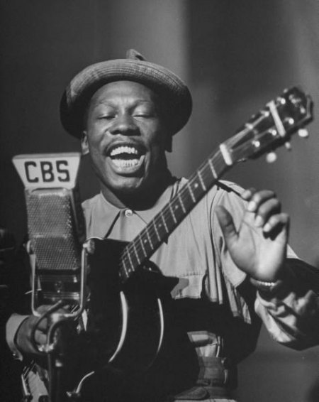 Haynes,GeorgeTiger01in1946imTalent Scout Programm.jpg