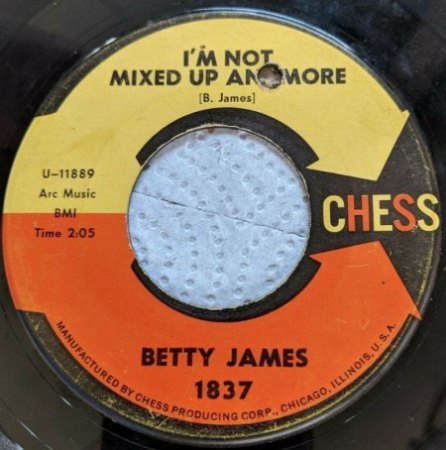 BETTY JAMES (Nadine Renaye)
