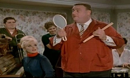 CAFE ORIENTAL  (1961)