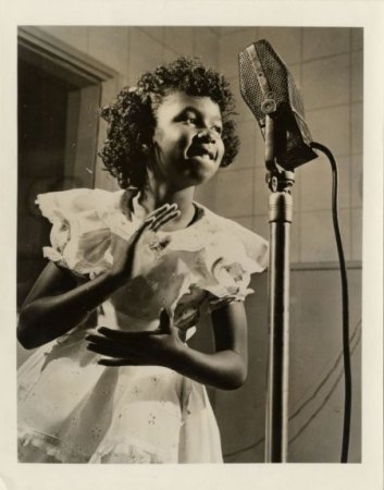 TONI HARPER