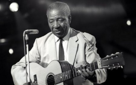 LONNIE JOHNSON