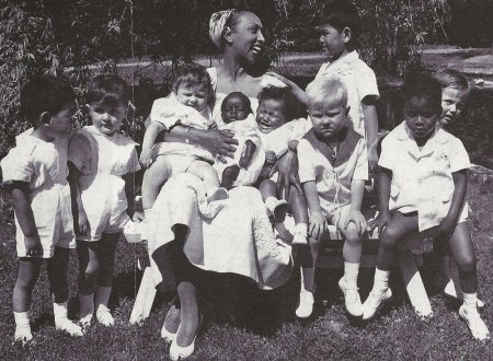 JOSEPHINE BAKER