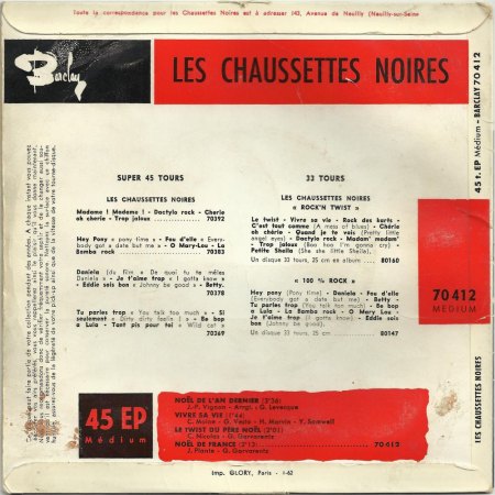 LES CHAUSSETTES NOIRES