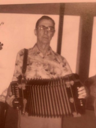 SIDNEY BROWN & HIS FRENCH ACCORDIAN