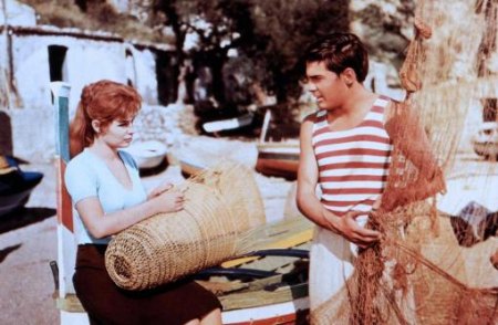 GITARREN KLINGEN LEISE DURCH DIE NACHT