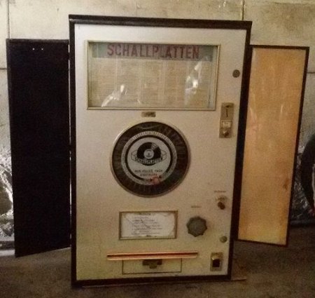 Verkaufsautomat | Warenautomat für Schallplatten