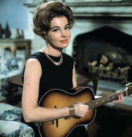 Gigliola Cinquetti - Johanna von Koczian ?