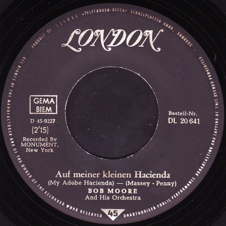 k-London DL 20 641 C Bob Moore.jpg