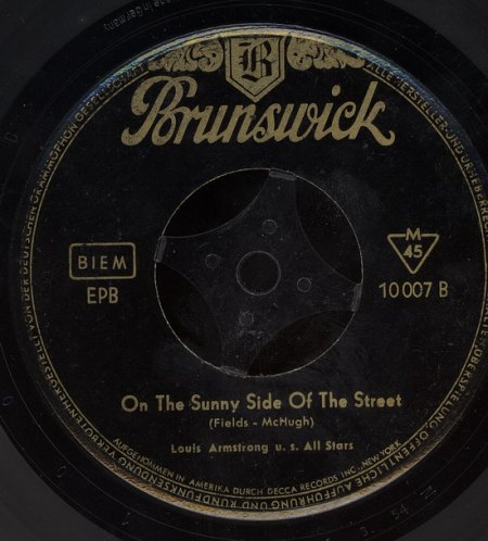 Armstrong, Louis - Brunswick 100070015.jpg