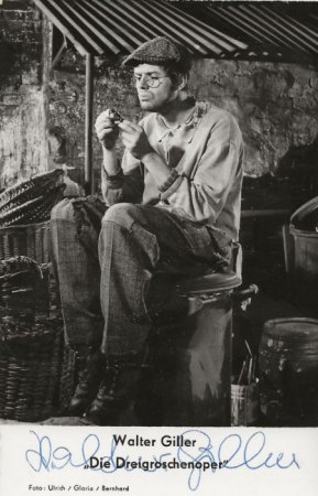 WALTER GILLER & NADJA TILLER