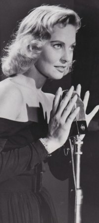 LOLA ALBRIGHT