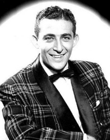 JOE HARNELL