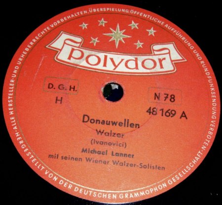 "Donau-Wellen" und "Über den Wellen"
