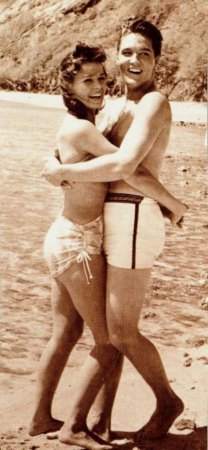 ELVIS PRESLEY And The Girls