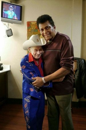 LITTLE JIMMY DICKENS
