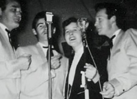 BEVERLEY DICK WITH THE TRAILBLAZERS