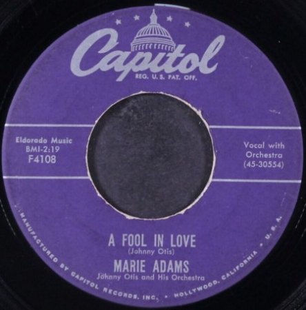 MARIE ADAMS mit ihren 3 Tonnen an Freude