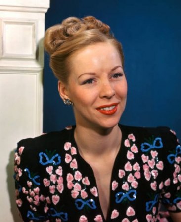 EVELYN KNIGHT