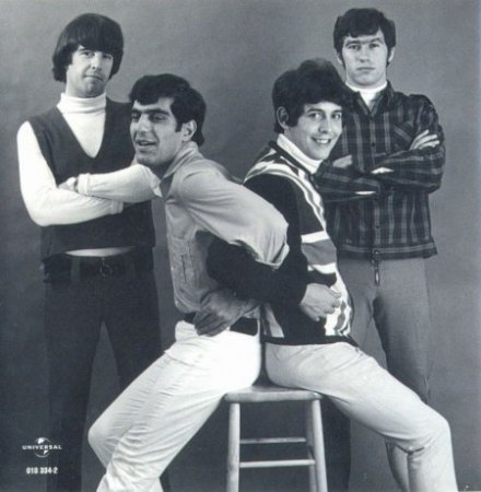 THE DEEJAYS