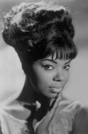MARY WELLS