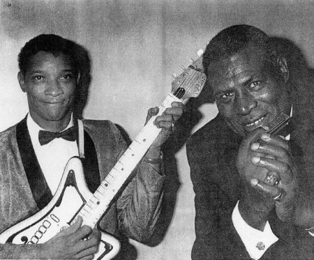 Howlin Wolf26mitHubert Sumlin Foto Brian L. Smith with thanks.jpg