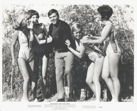 DR GOLDFOOT & THE GIRL BOMBS