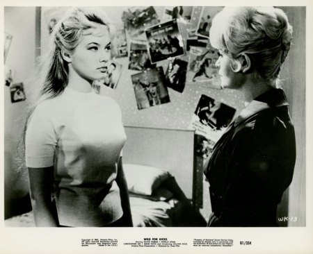 GILLIAN HILLS