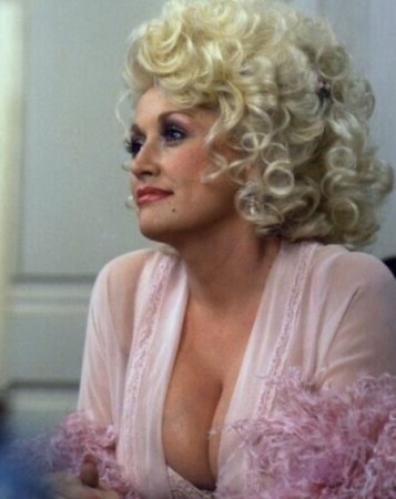 DOLLY PARTON
