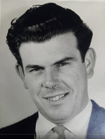 CLIFF RICHARD AND THE DRIFTERS (SHADOWS) - SINGLES UK