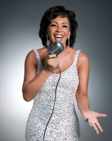SHIRLEY BASSEY