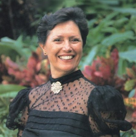 NINA KEALIIWAHAMANA