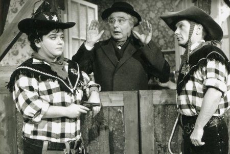 CAFE ORIENTAL  (1961)