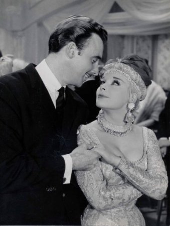 CAFE ORIENTAL  (1961)