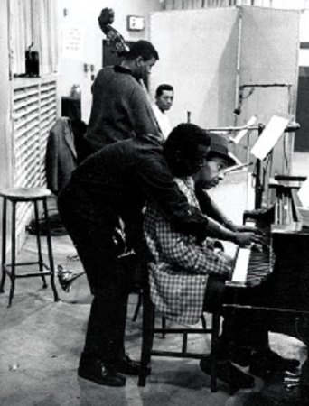 MILES DAVIS