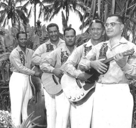 HILO-HAWAIIANS