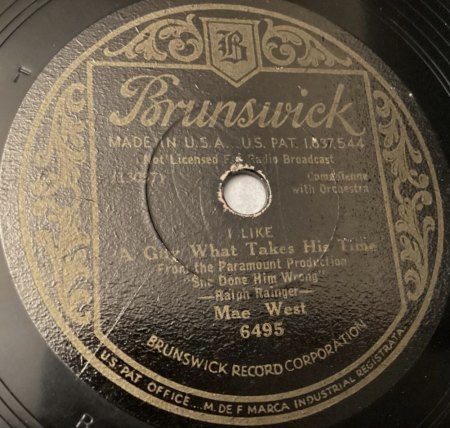 MAE WEST - Rock'n'Roll mit 80 !