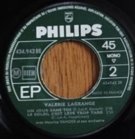 VALERIE LAGRANGE (F)