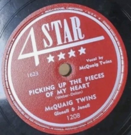 HOLLY TWINS / McQUAIG TWINS