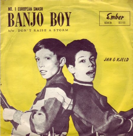 Jan &amp; Kjeld_Banjo Boy_Ember-101.jpg