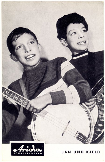 Jan und Kjeld Ak-60.jpg