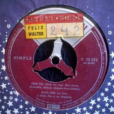 Telefunken U 55222 (Argentinien).jpg