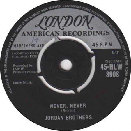 Jordan Brothers05Never Never London 45-HLW 8908.jpg