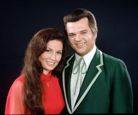 Lynn,Loretta08mit Conway Twitty.jpg