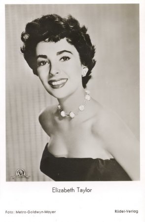 Taylor, Elizabeth PK8 EB _Bildgröße ändern.jpg