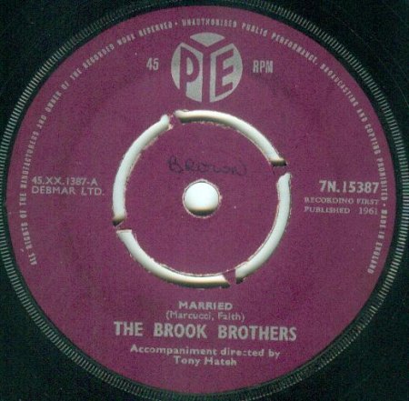 7N.15387_A.jpg