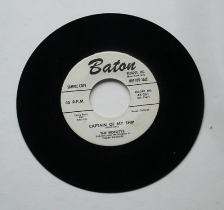 FIDELITYS - Captain of my ship.JPG