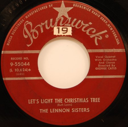 LENNON SISTERS - Let light the Christmas Tree -B-.jpg