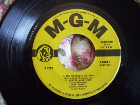 JONI JAMES-EP -B-.jpg