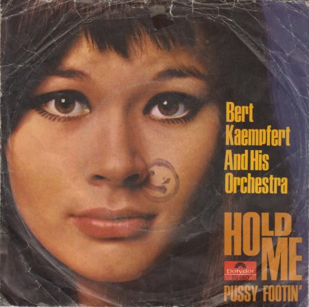 BERT KAMPFERT - Hold me - CV 001.jpg